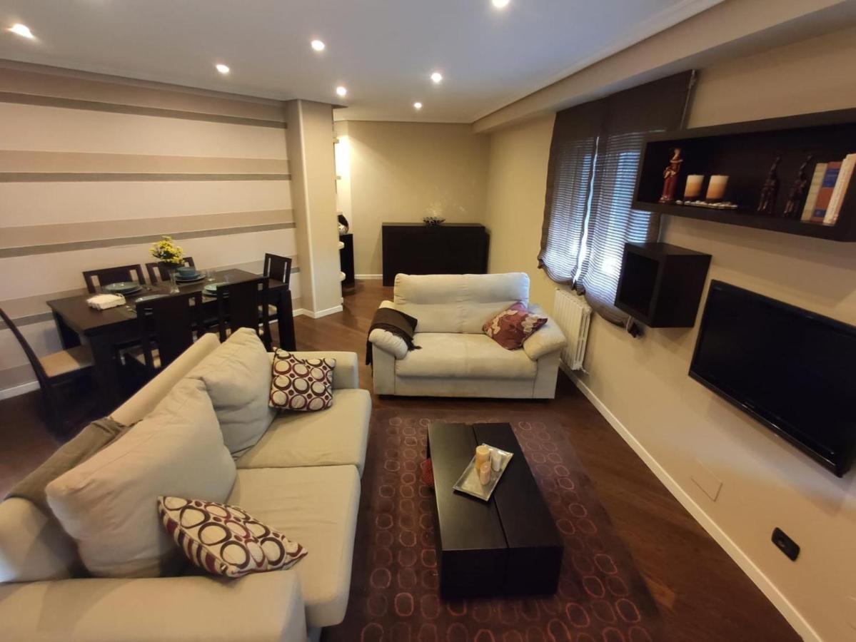 Byhouse Atico Matias Lopez Apartment Sarria Exterior photo